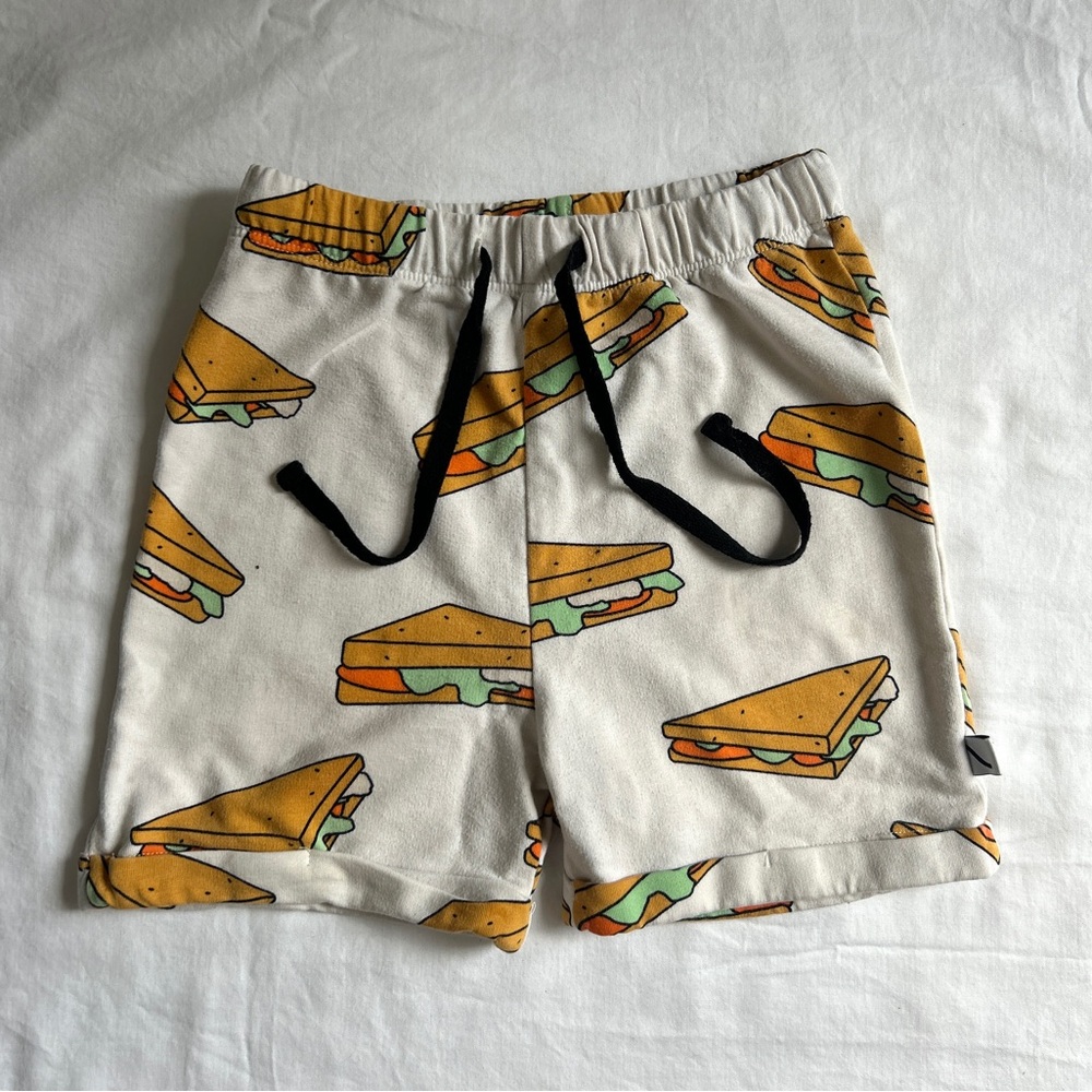 Carlijnq Sandwich Print Kids Shorts 🥪